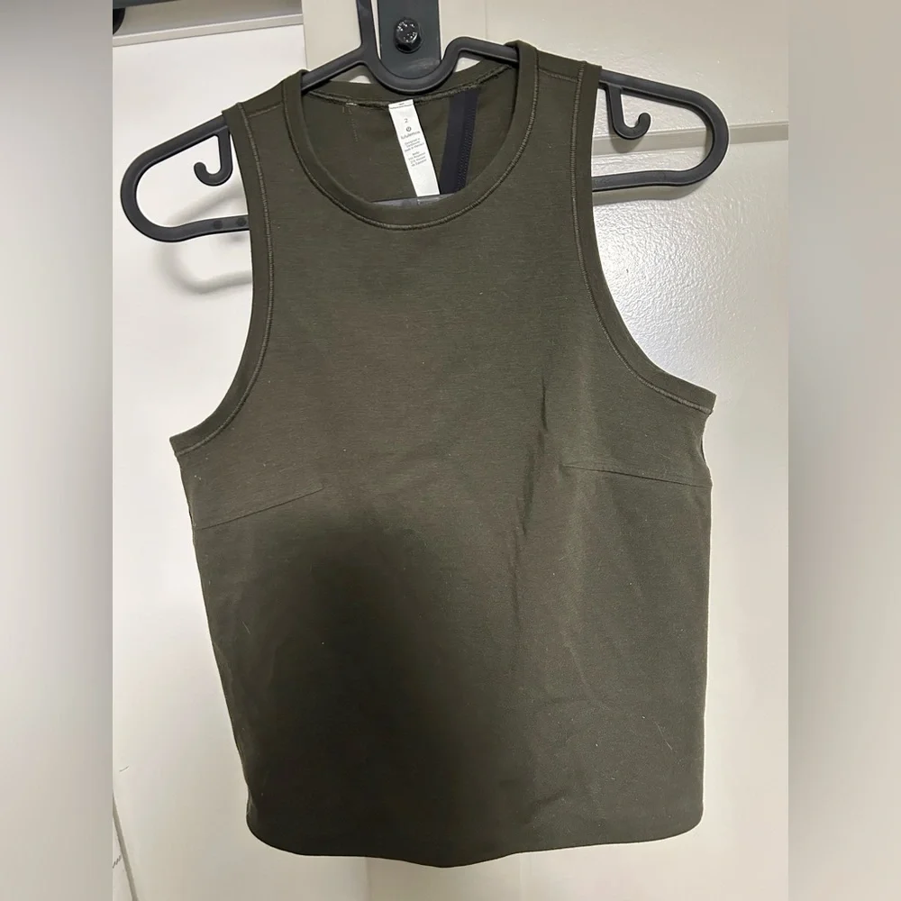 Lululemon workout too - Picture 1 of 3